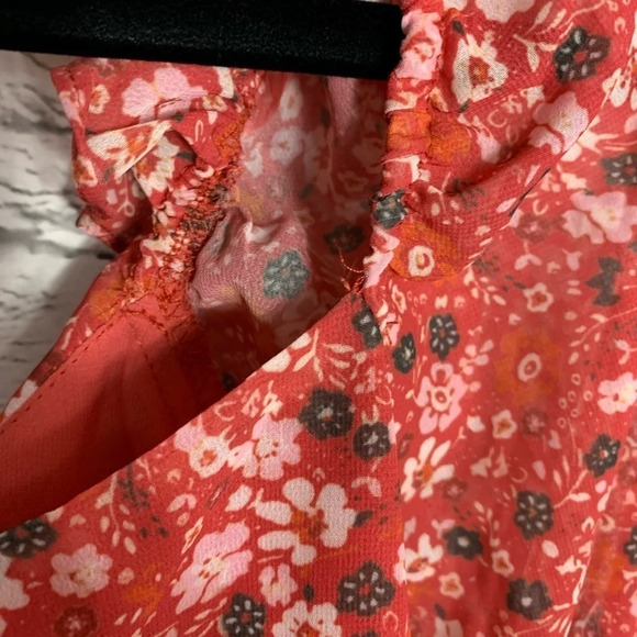 Lulus Women’s floral print ruched long sleeve top Feminine romantic size large - Picture 13 of 14